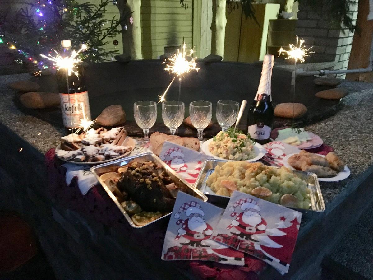 Dum A Dum Zivohost酒店 外观 照片